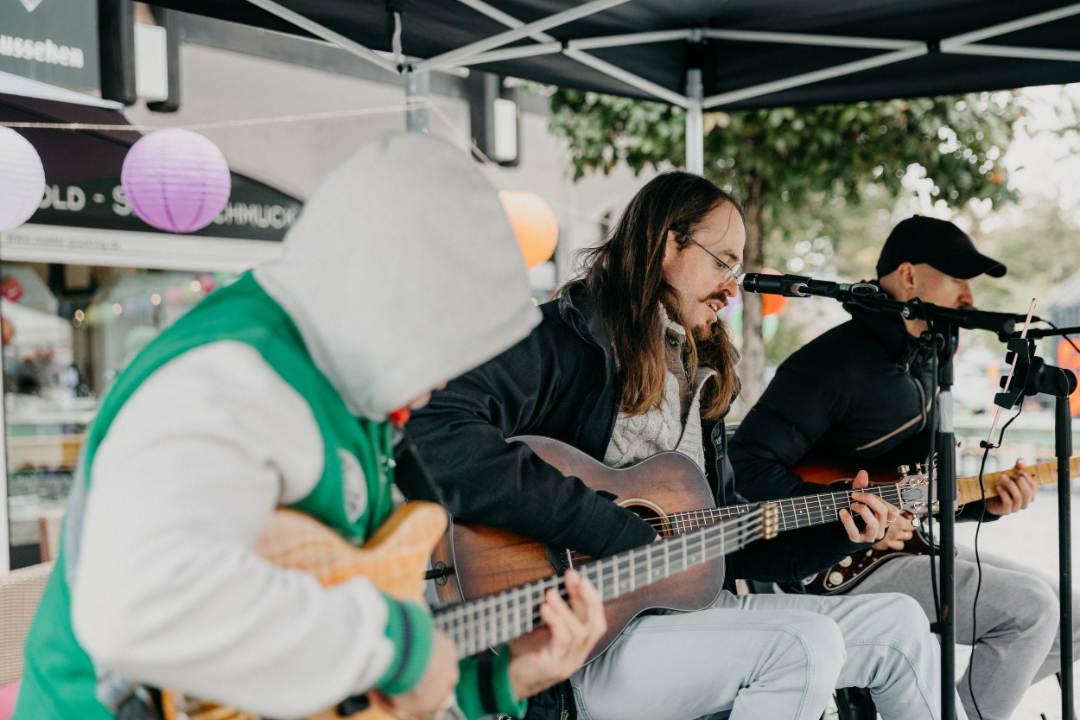 Gregory and Sons Farben.Freude 2025